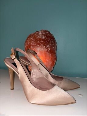 Isabella Lorusso Pinky Nude Satin Slingback Pumps